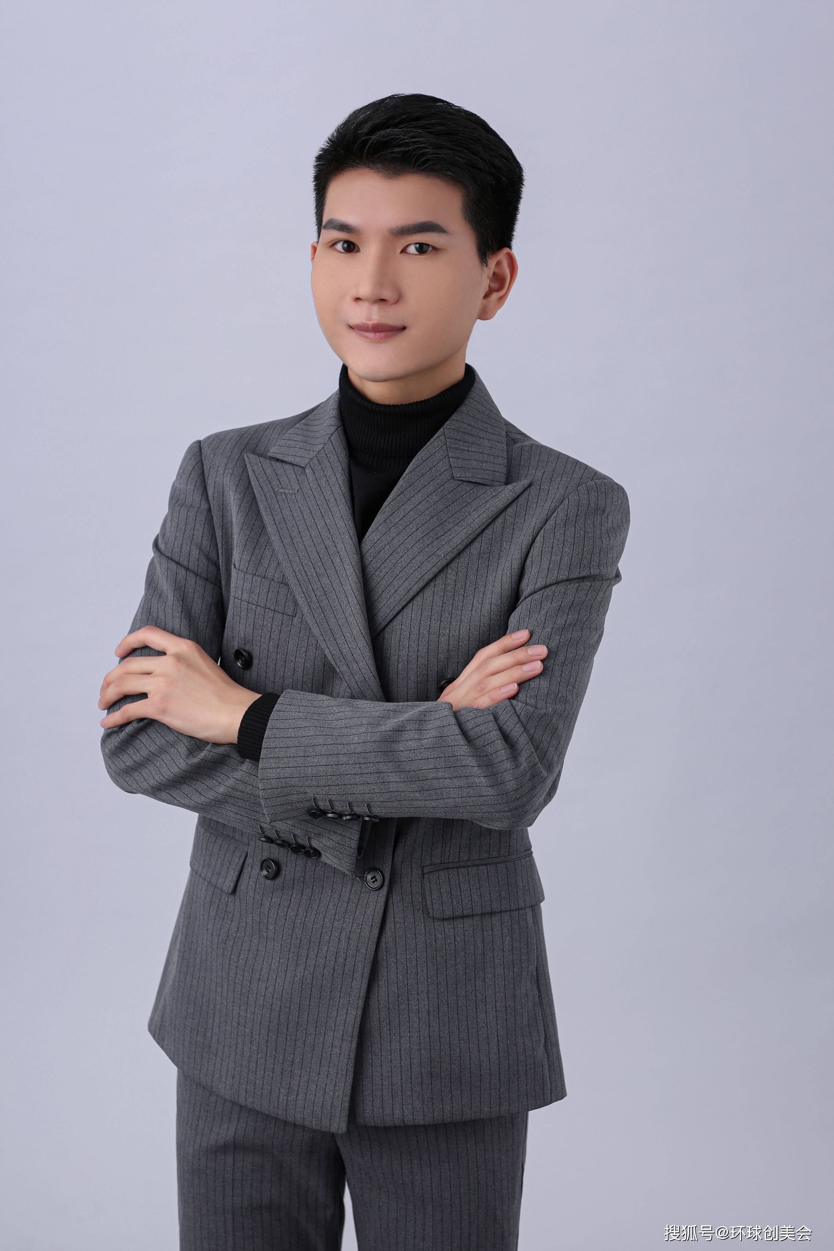贺佳 技术统筹负责人